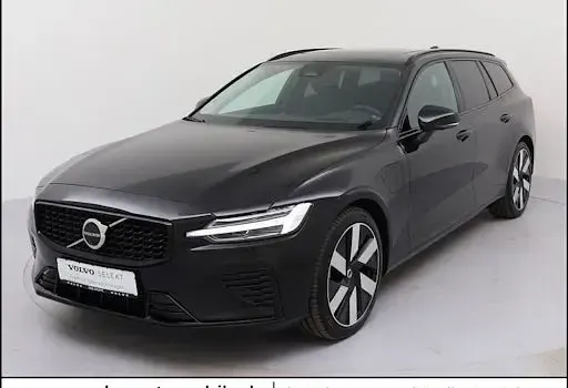 Gebraucht Volvo V60 Ultra 455 PS (334 kW) 2025 Schwarz Kombi