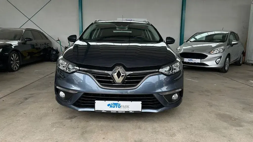 Gebraucht Renault Mégane IV Play 101 PS (74 kW) 2018 Grau Limousine
