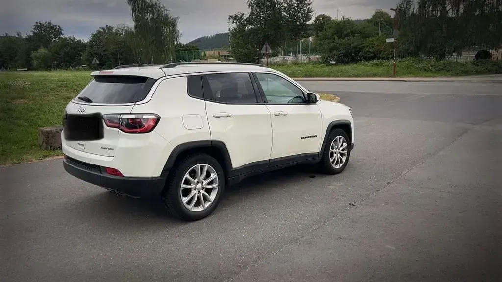 Gebraucht Jeep Compass Limited 150 PS (110 kW) 2021 Weiß SUV