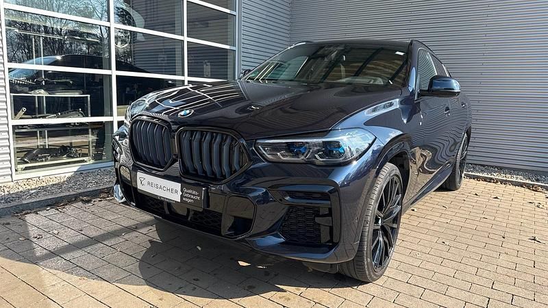 Gebraucht BMW X6 M50 Efficient Dynamics 530 PS (389 kW) 2023 Carbonschwarz metallic SUV