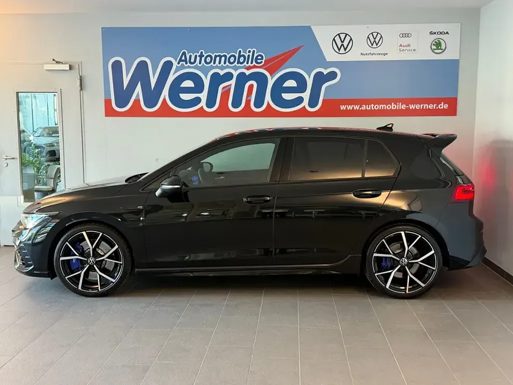 Gebraucht VW Golf VIII R 333 PS (244 kW) 2024 Schwarz Limousine