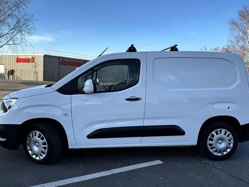 Gebraucht Opel Combo Edition 132 PS (97 kW) 2020 Weiß Van / Kleinbus