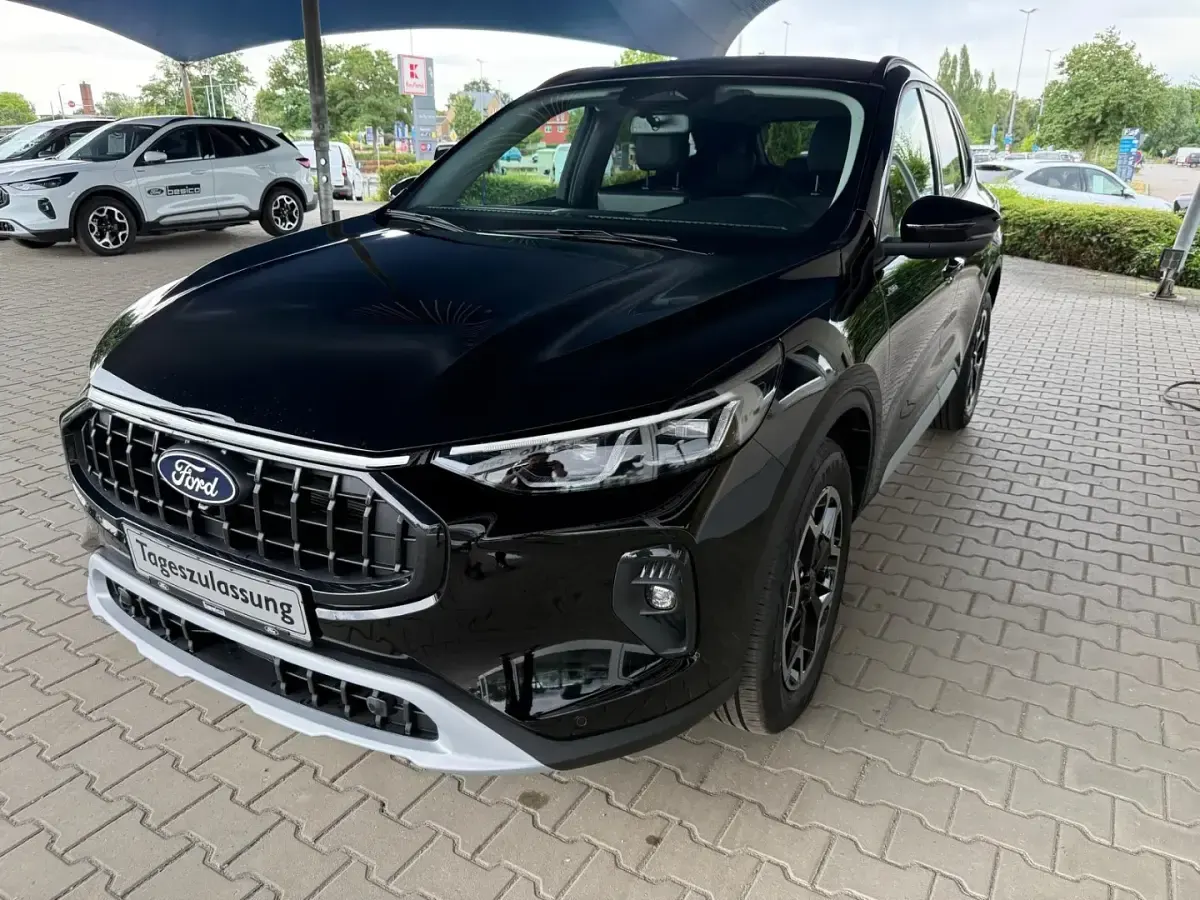 Neu Ford Kuga Active X 179 PS (131 kW) 2026 Agate black metallic (schwarz) SUV