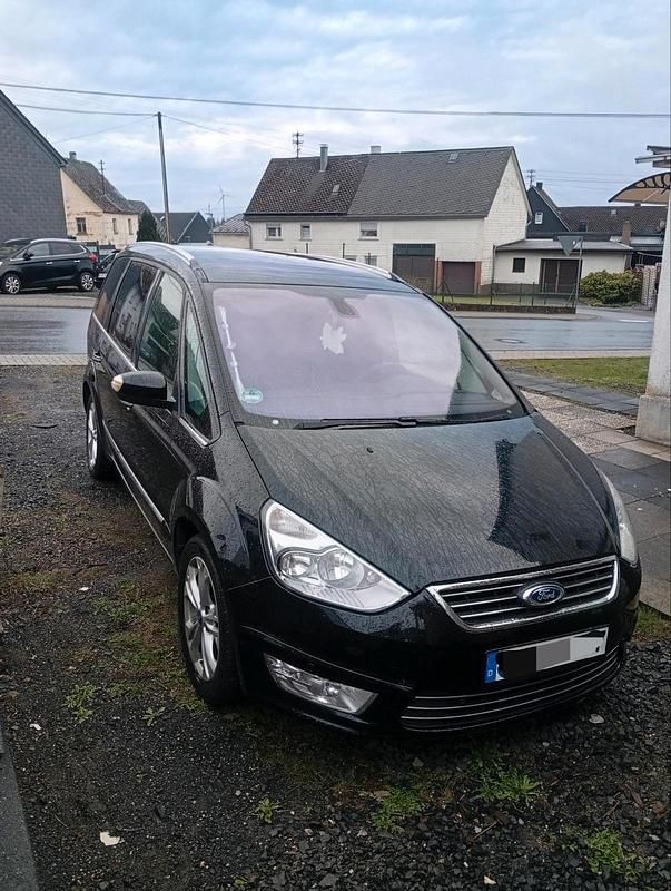 Gebraucht Ford Galaxy Titanium 140 PS (102 kW) 2011 Schwarz Van / Kleinbus