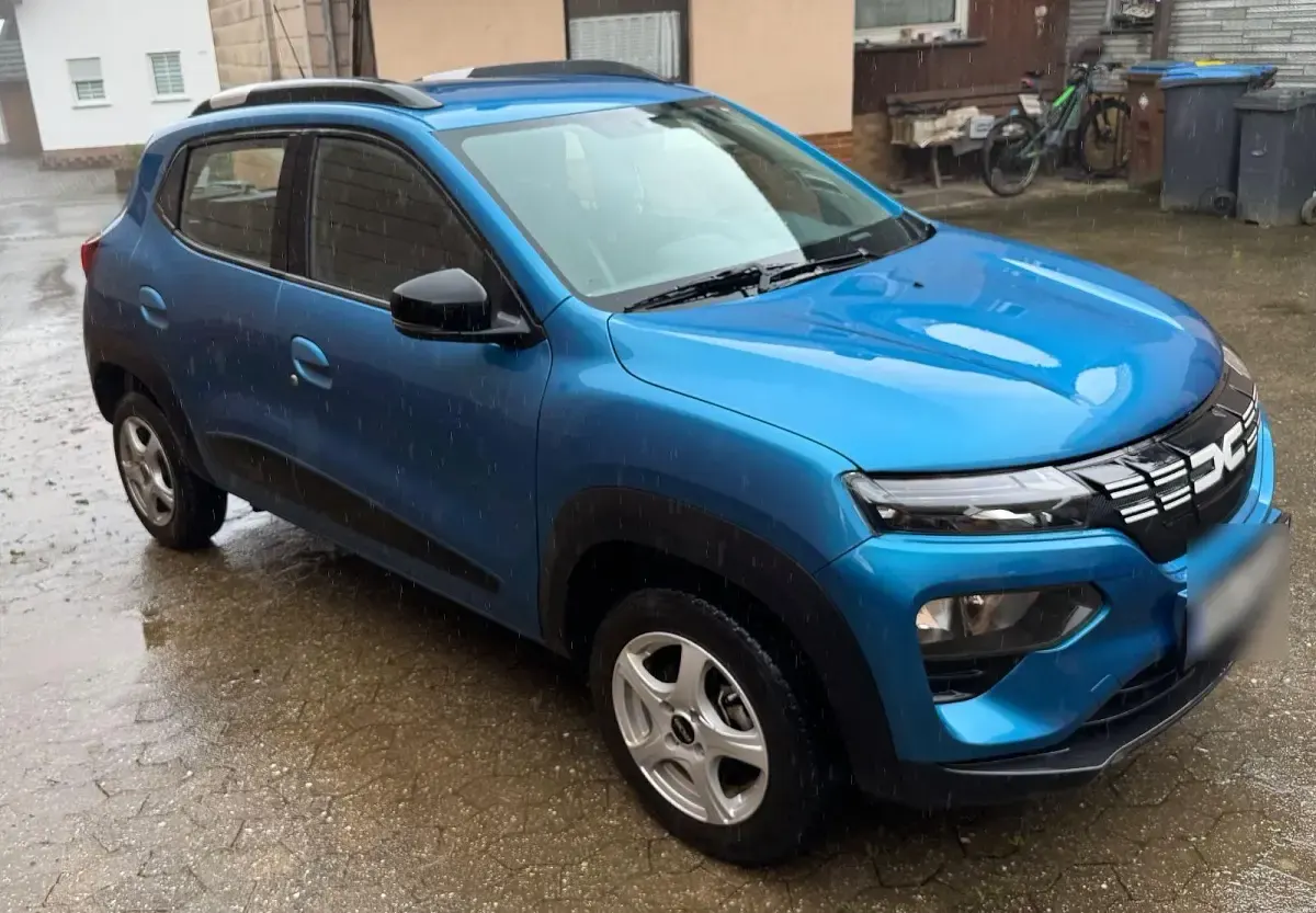 Gebraucht Dacia Spring Essentiel 33 kW (45 PS) 2023 Blau Kleinwagen