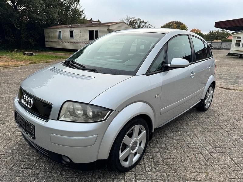 Silber Gebraucht 2000 Audi A2 Design Kleinwagen | 1.750 € (Fairer Preis) - Bild 1/4