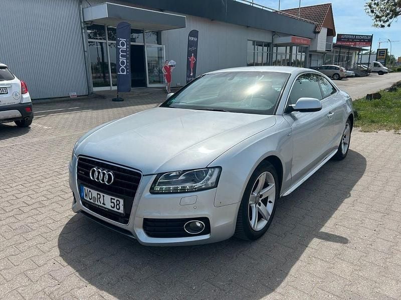 Second-hand Audi A5 S-Line 239 CP (175 kW) 2010 Argintiu Coupe