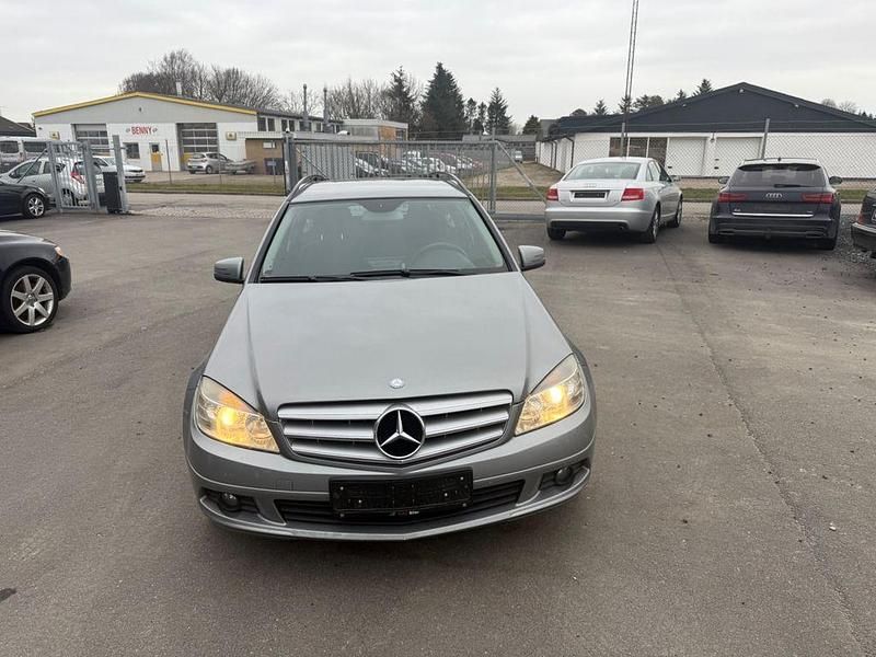 Gebraucht Mercedes C250 204 PS (150 kW) 2010 Silber Kombi