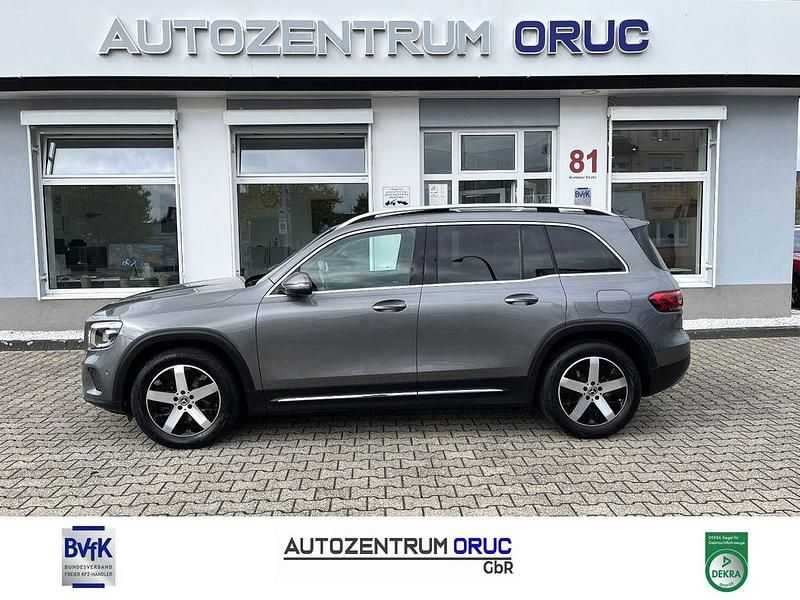 Grau Gebraucht 2021 Mercedes GLB220 Progressive SUV | 26.490 € (Etwas zu teuer) - Bild 1/4