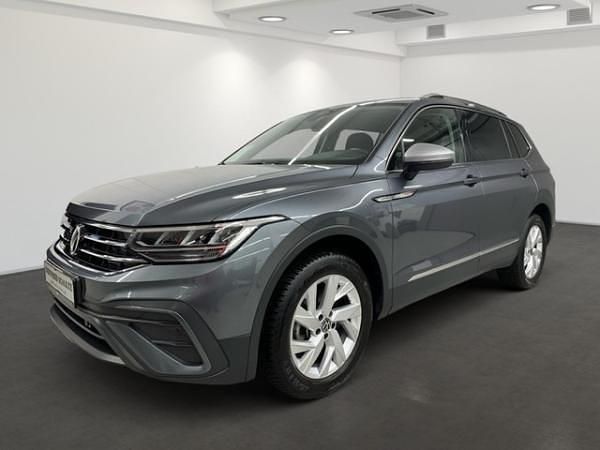 Grau (platinum grey) Gebraucht 2024 VW Tiguan Allspace Pro SUV | 33.750 € (Guter Preis) - Bild 1/4