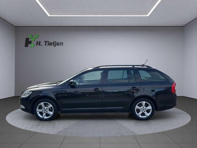 Gebraucht Skoda Octavia 122 PS (89 kW) 2012 Schwarz Kombi