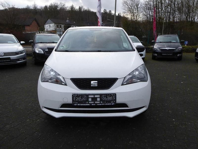 "candy" weiss Gebraucht 2015 Seat Mii Reference Kleinwagen | 5.500 € (Fairer Preis) - Bild 1/4