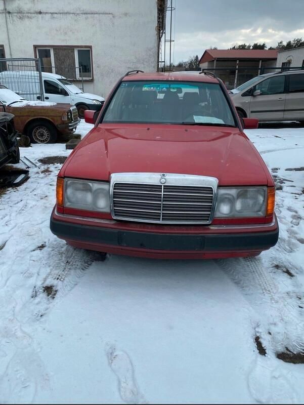 Rot Gebraucht 1993 Mercedes 220 Kombi | 1.500 € - Bild 1/4