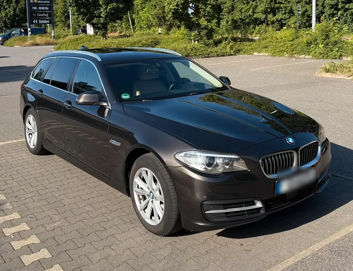 Gebraucht BMW 525 Comfort Edition 218 PS (160 kW) 2016 Braun Kombi