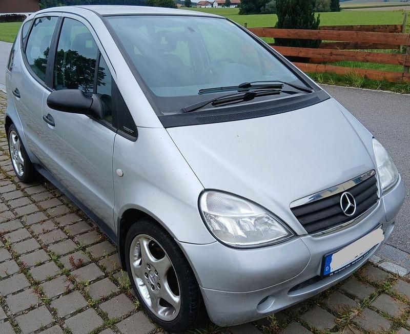 Silber Gebraucht 2000 Mercedes A160 Classic Van / Kleinbus | 1.800 € (Guter Preis) - Bild 1/4
