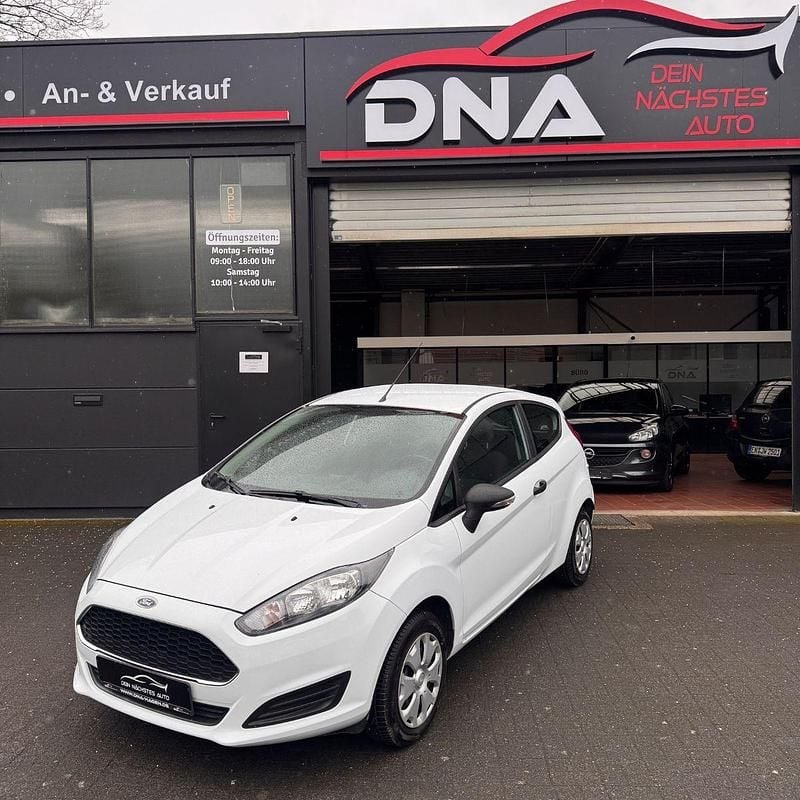 Gebraucht Ford Fiesta Ambiente 60 PS (44 kW) 2016 Weiß Kleinwagen