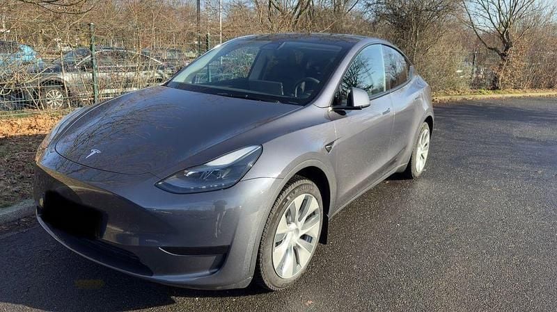 Gebraucht Tesla Model Y RWD 188 kW (256 PS) 2023 Grau SUV