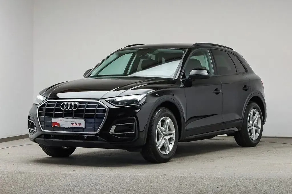 Gebraucht Audi Q5 Ambiente 163 PS (119 kW) 2022 Brillantschwarz SUV