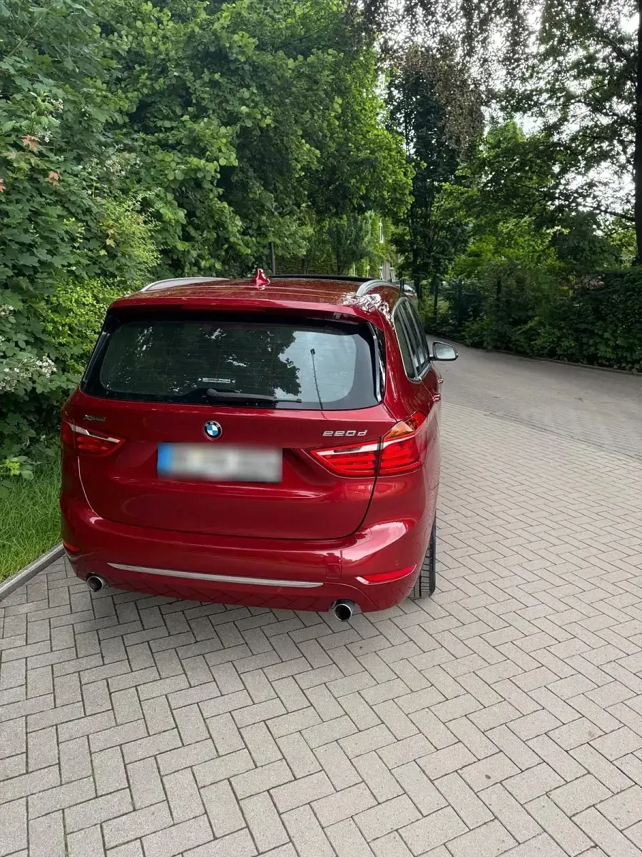 Gebraucht BMW 220 Gran Tourer Luxury Line 190 PS (139 kW) 2016 Rot Van / Kleinbus