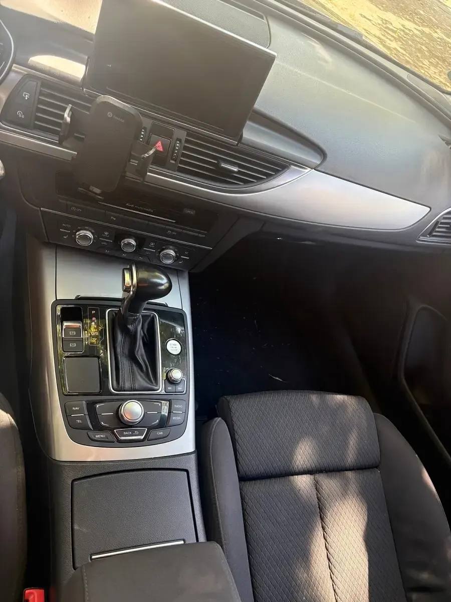 Gebraucht Audi A6 204 PS (150 kW) 2012 Blau Limousine