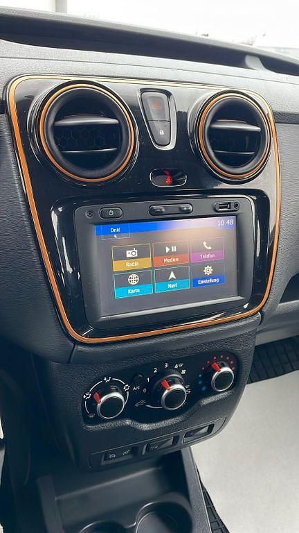 Gebraucht Dacia Dokker Celebration 116 PS (85 kW) 2017 Van / Kleinbus