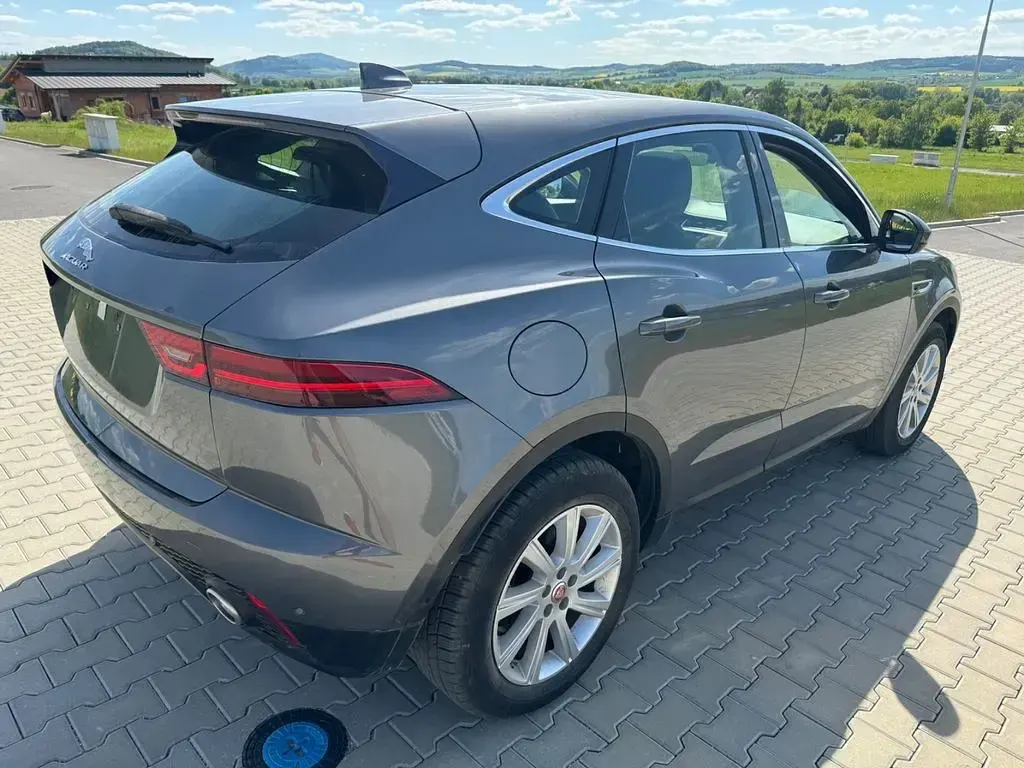 Käytetty Jaguar E-Pace S 150 HP (110 kW) 2018 Hopea Katumaasturi