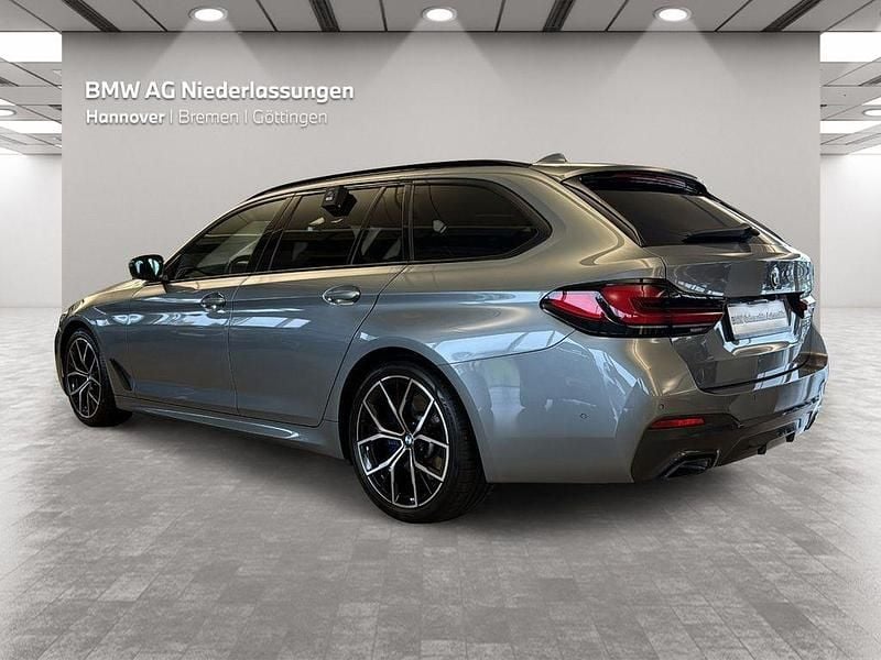 Gebraucht BMW 540 Shadowline 340 PS (250 kW) 2023 Grau Kombi