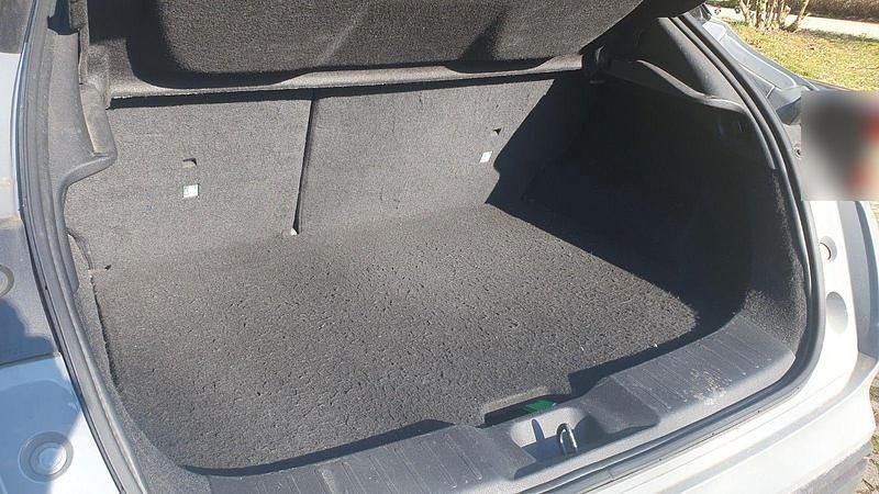 Gebraucht Nissan Kiiro 114 PS (83 kW) 2022 Grau Kleinwagen