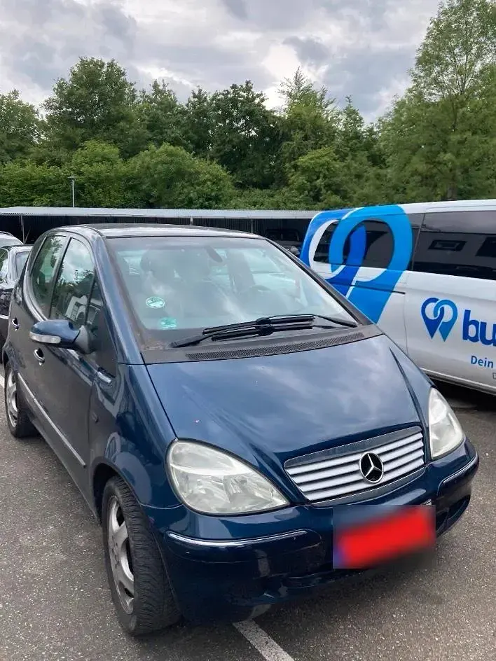 Gebraucht Mercedes A190 Avantgarde 125 PS (91 kW) 2003 Blau Kleinwagen