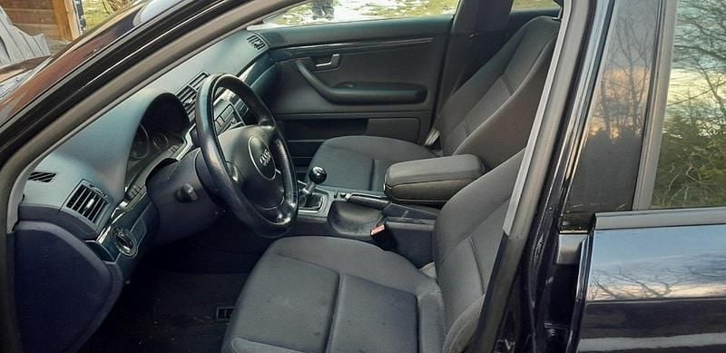 Gebraucht Audi A4 150 PS (110 kW) 2011 Blau Kombi