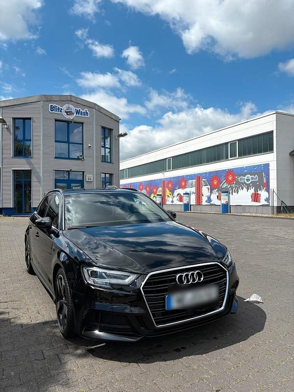 Schwarz Gebraucht 2017 Audi A3 S-Line Kleinwagen | 16.000 € (Fairer Preis) - Bild 1/4