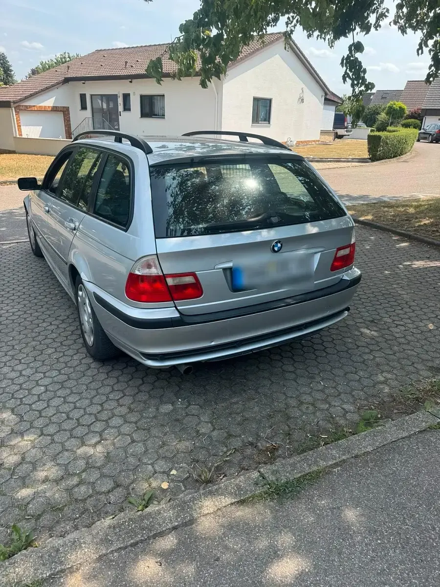 Gebraucht BMW 316 116 PS (85 kW) 2002 Silber Kombi