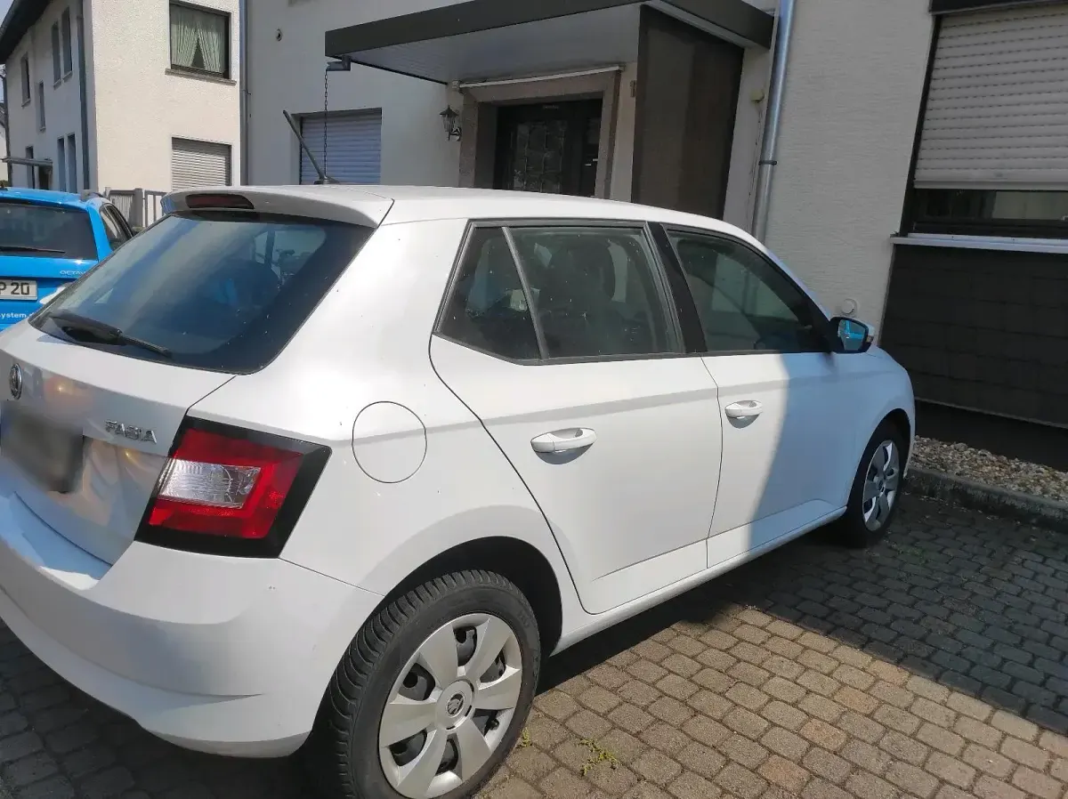 Gebraucht Skoda Fabia 100 PS (73 kW) 2018 Weiß Kleinwagen