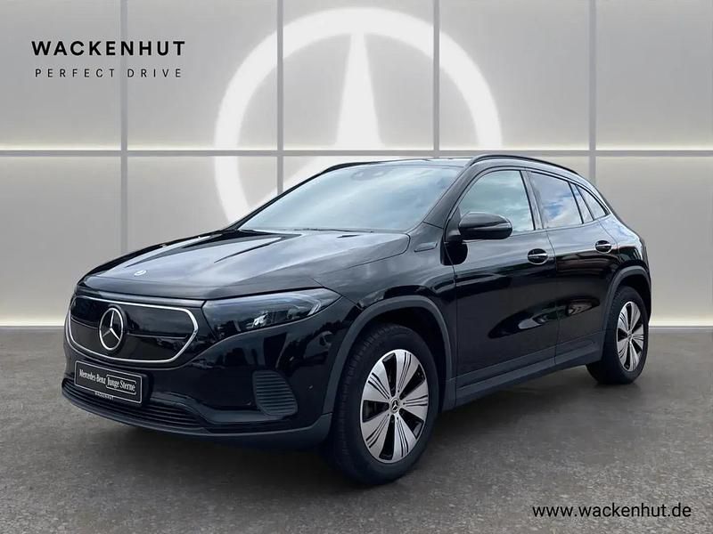 Schwarz Gebraucht 2022 Mercedes EQA300 Advanced SUV | 28.490 € (Fairer Preis) - Bild 1/4