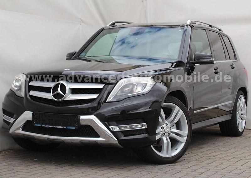 Schwarz Gebraucht 2014 Mercedes GLK220 AMG line SUV | 21.480 € (Etwas zu teuer) - Bild 1/4