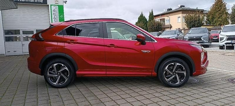 Gebraucht Mitsubishi Eclipse Cross Top 188 PS (138 kW) 2022 Rot SUV