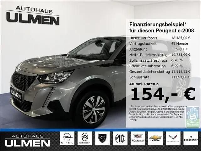 Grau Gebraucht 2022 Peugeot e-2008 Active SUV | 18.285 € (Guter Preis) - Bild 1/4
