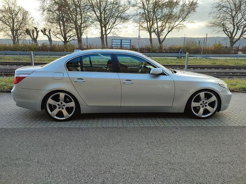Gebraucht BMW 523 Performance 177 PS (130 kW) 2006 Silber Limousine