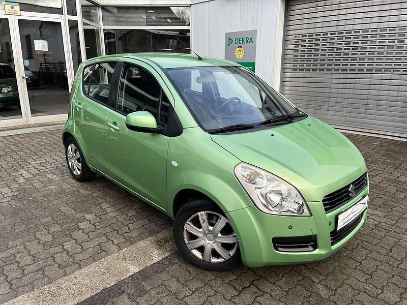 Grünmetallic Gebraucht 2009 Suzuki Splash Basic Kleinwagen | 4.990 € (Teuer) - Bild 1/4