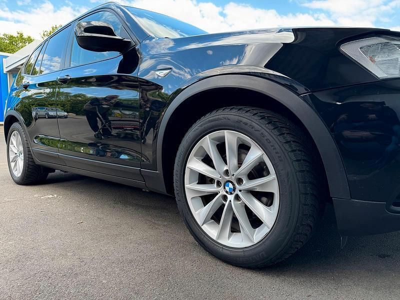 Schwarz Gebraucht 2011 BMW X3 Performance SUV | 13.350 € - Bild 1/4