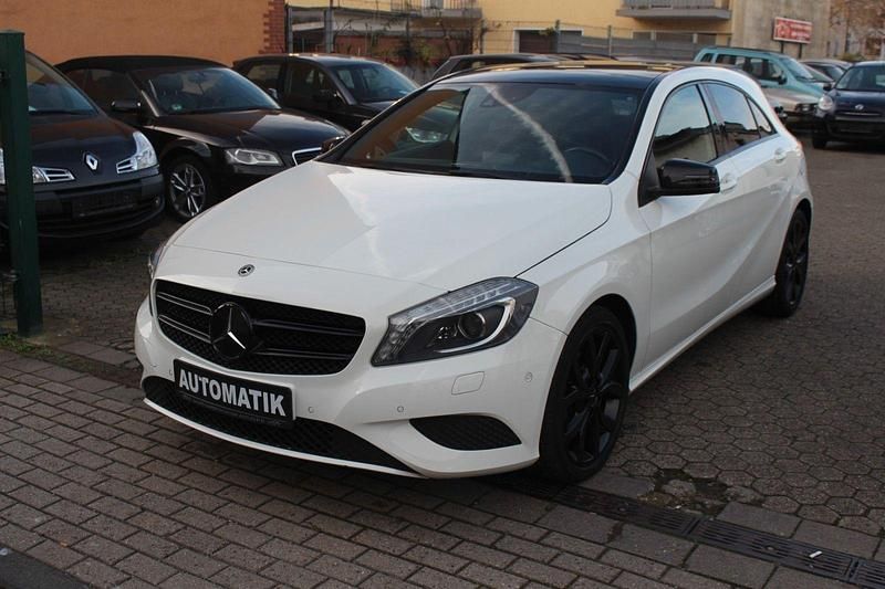 Gebraucht Mercedes A220 170 PS (125 kW) 2013 Weiß Kleinwagen