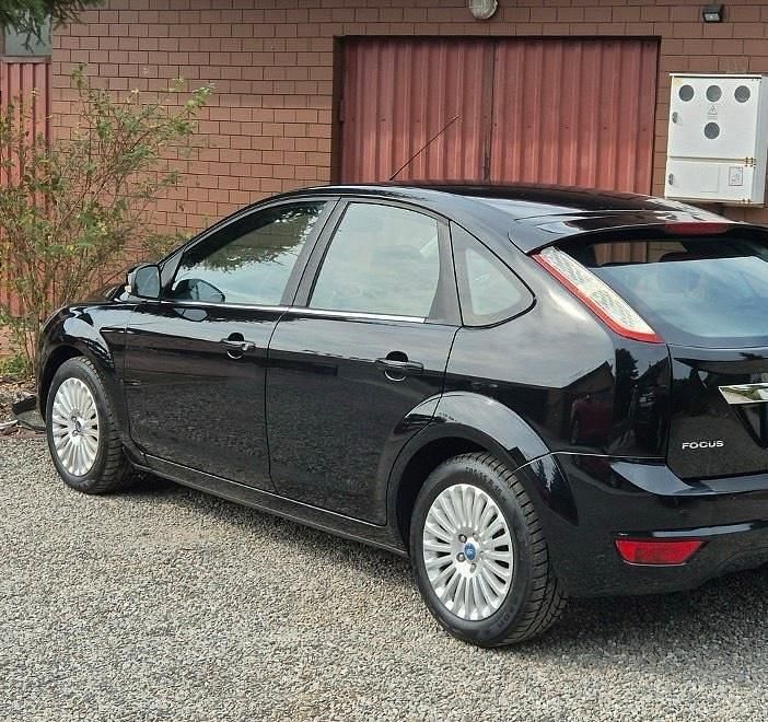 Gebraucht Ford Focus 101 PS (74 kW) 2008 Schwarz Limousine