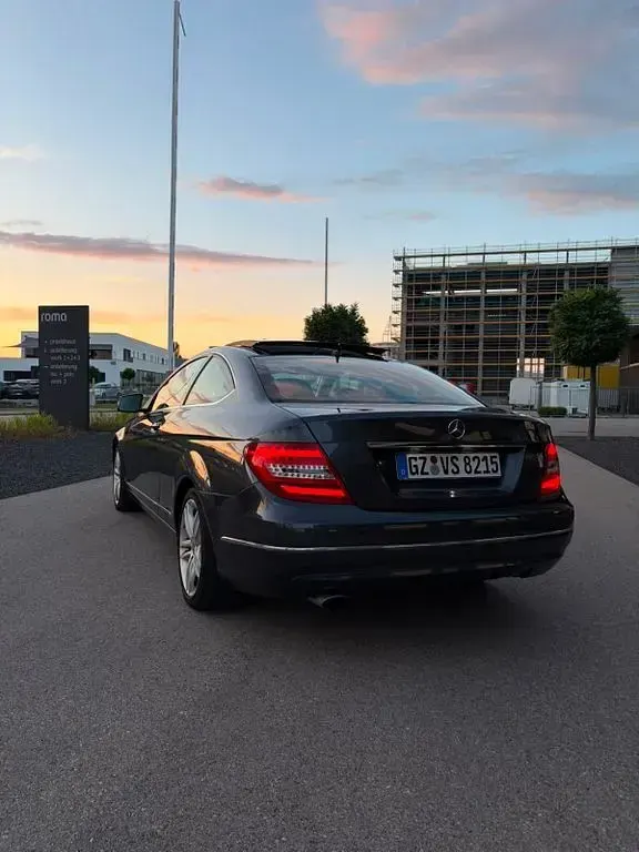 Gebraucht Mercedes C250 AMG 204 PS (150 kW) 2012 Grau Coupé
