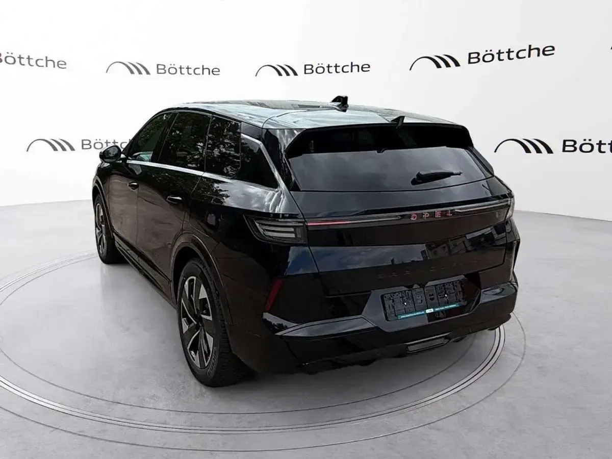 Neu Opel Grandland Electric 156 kW (213 PS) 2026 Lackierung schwarz perla nera/ SUV