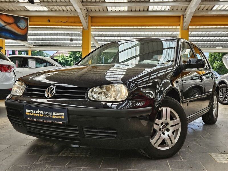 Schwarz Gebraucht 2002 VW Golf IV Trendline Limousine | 2.975 € (Fairer Preis) - Bild 1/4