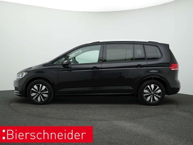 Gebraucht VW Touran Move 122 PS (89 kW) 2024 Schwarz Van / Kleinbus