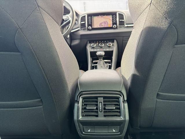 Gebraucht Skoda Karoq Clever 150 PS (110 kW) 2021 Quarzgrau metallic SUV