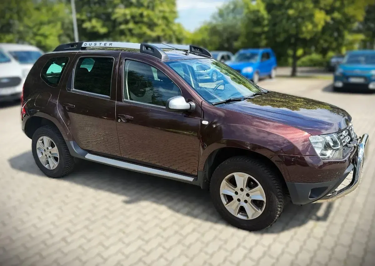 Gebraucht Dacia Duster Lauréate 125 PS (91 kW) 2016 Braun SUV