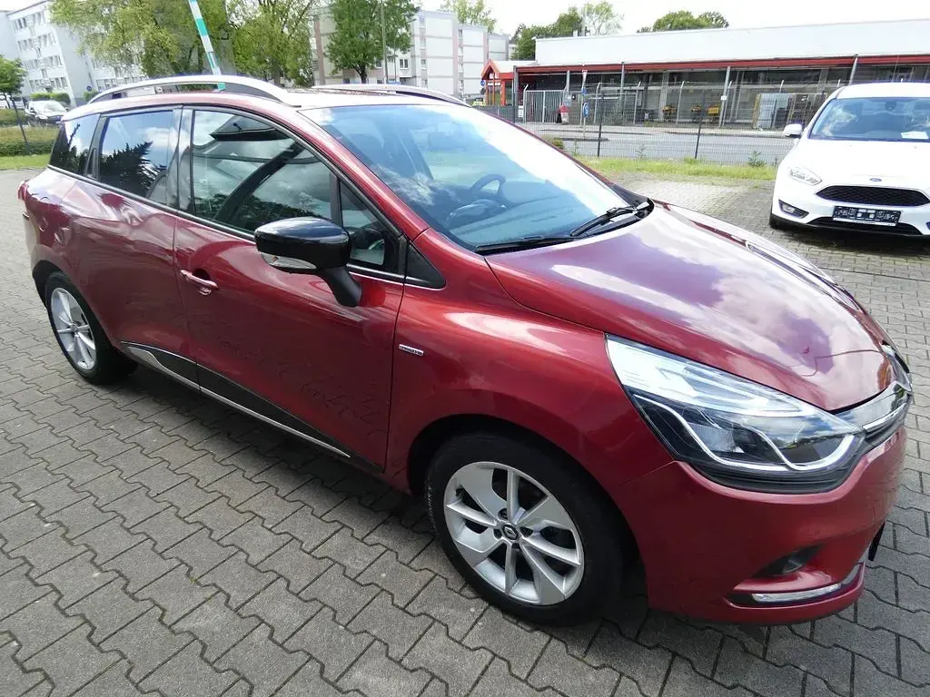 Gebraucht Renault Clio IV Expression 73 PS (53 kW) 2018 Rot Limousine