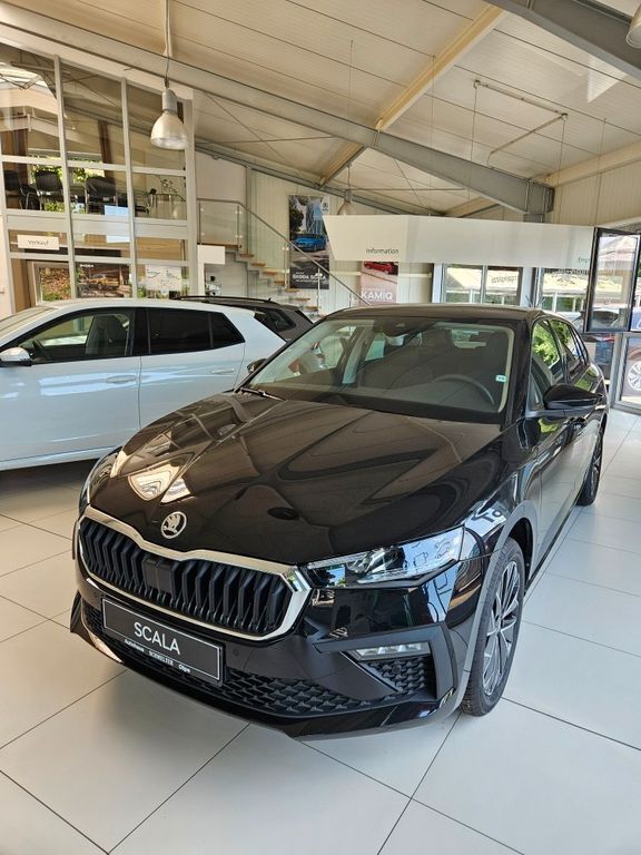 Schwarz Neu 2025 Skoda Scala Selection Kleinwagen | 30.990 € (Teuer) - Bild 1/4